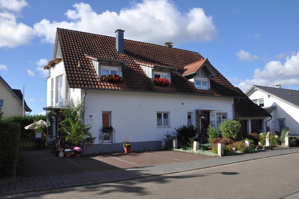 Double Two Lodge Kappel-Grafenhausen Bagian luar foto