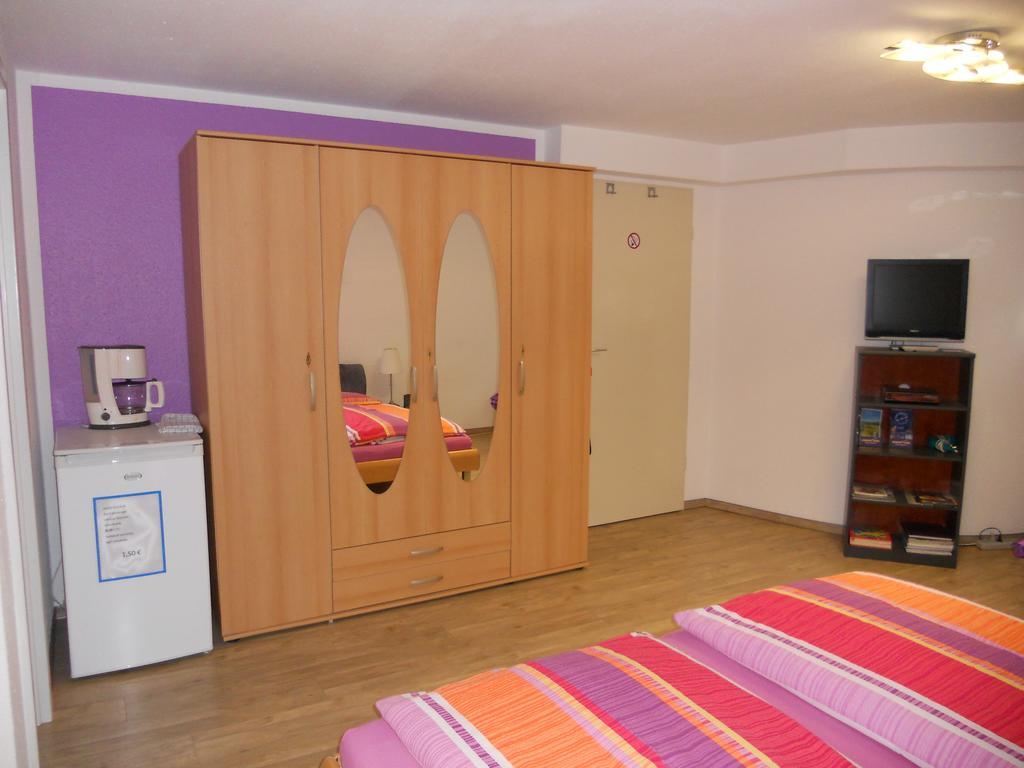 Double Two Lodge Kappel-Grafenhausen Bagian luar foto